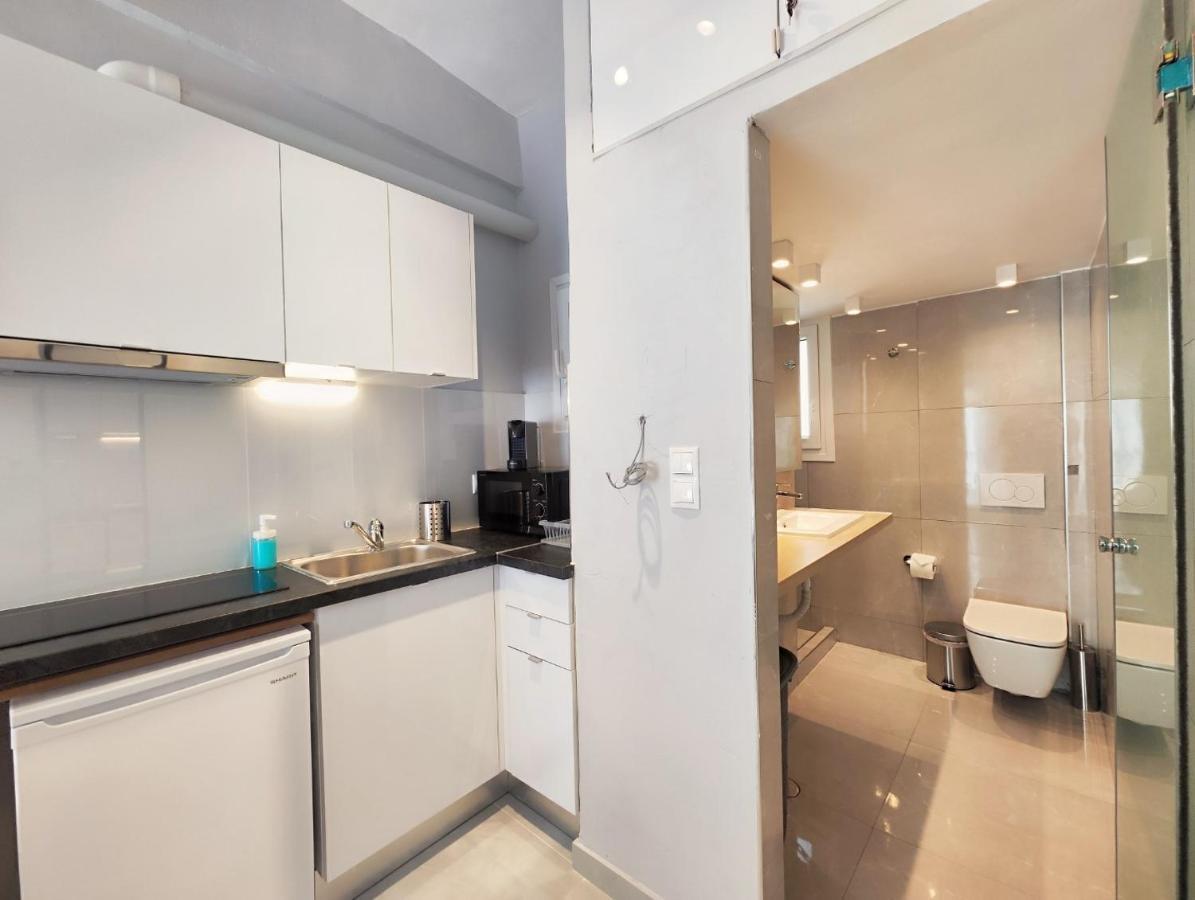 Zea Apartment